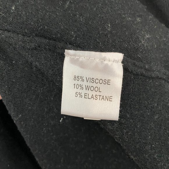 Eternelle Poncho - Picture 3 of 3